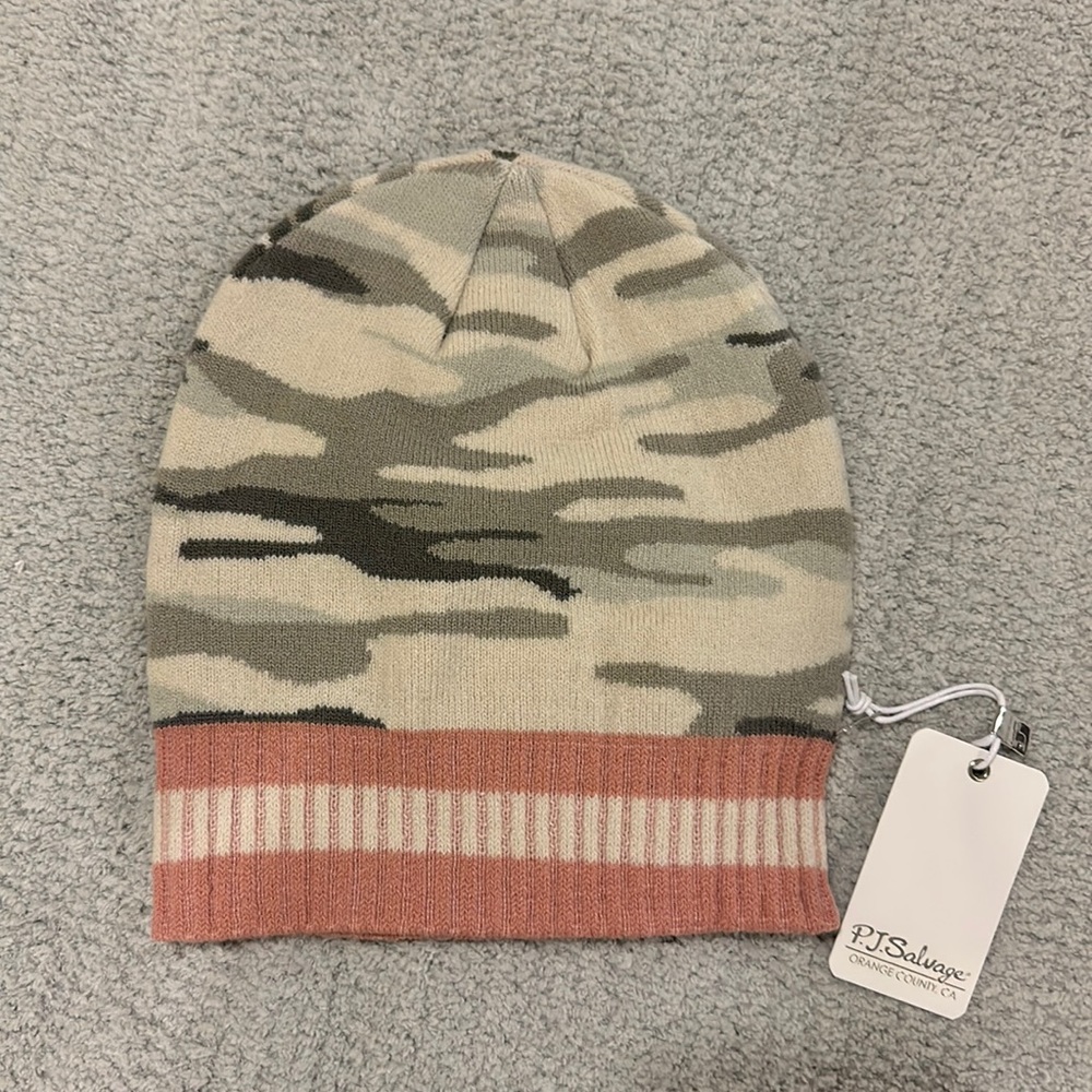 NWT PJ salvage knit Camo beanie